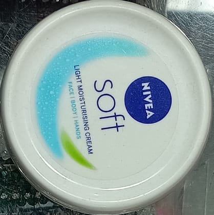 Nivea soft 