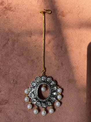 Diqrah - White Pearl Cubic Zirconia Maang Tikka