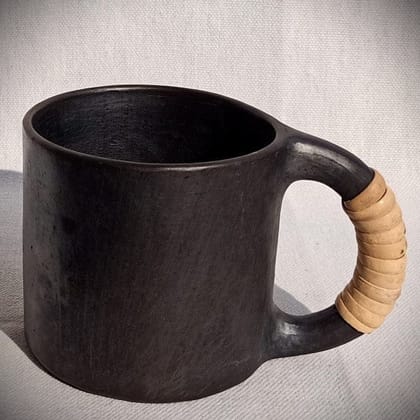 Longpi Black Pottery Beer Mug Medium Longpi Black Pottery Beer Mug Medium