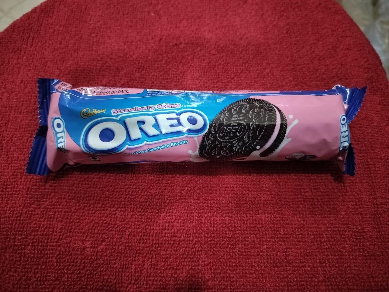 CADBURY OREO STRAWBERRY