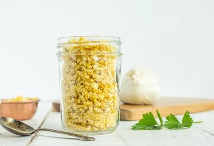 Dehydrated Garlic Flakes (1 kg) | Long Shelf Life | Culinary Seasoning