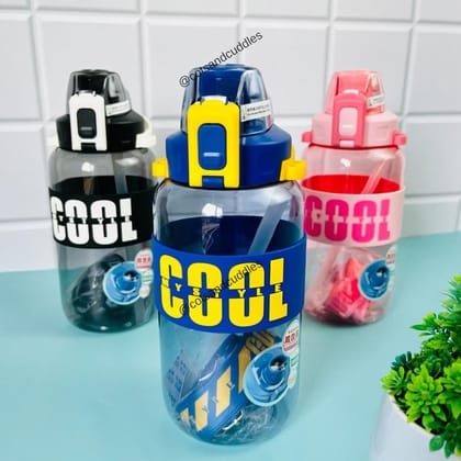 Hydration On-the-Go: 1200ml 2-Way Water Bottle with Lock and COOL Band-White