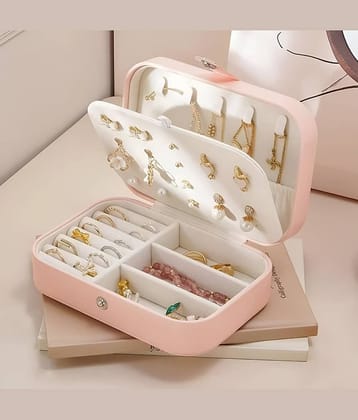 Portable PU Leather Travel Jewelry Box, Small Organizer for Rings, Necklaces, Earrings, Pink