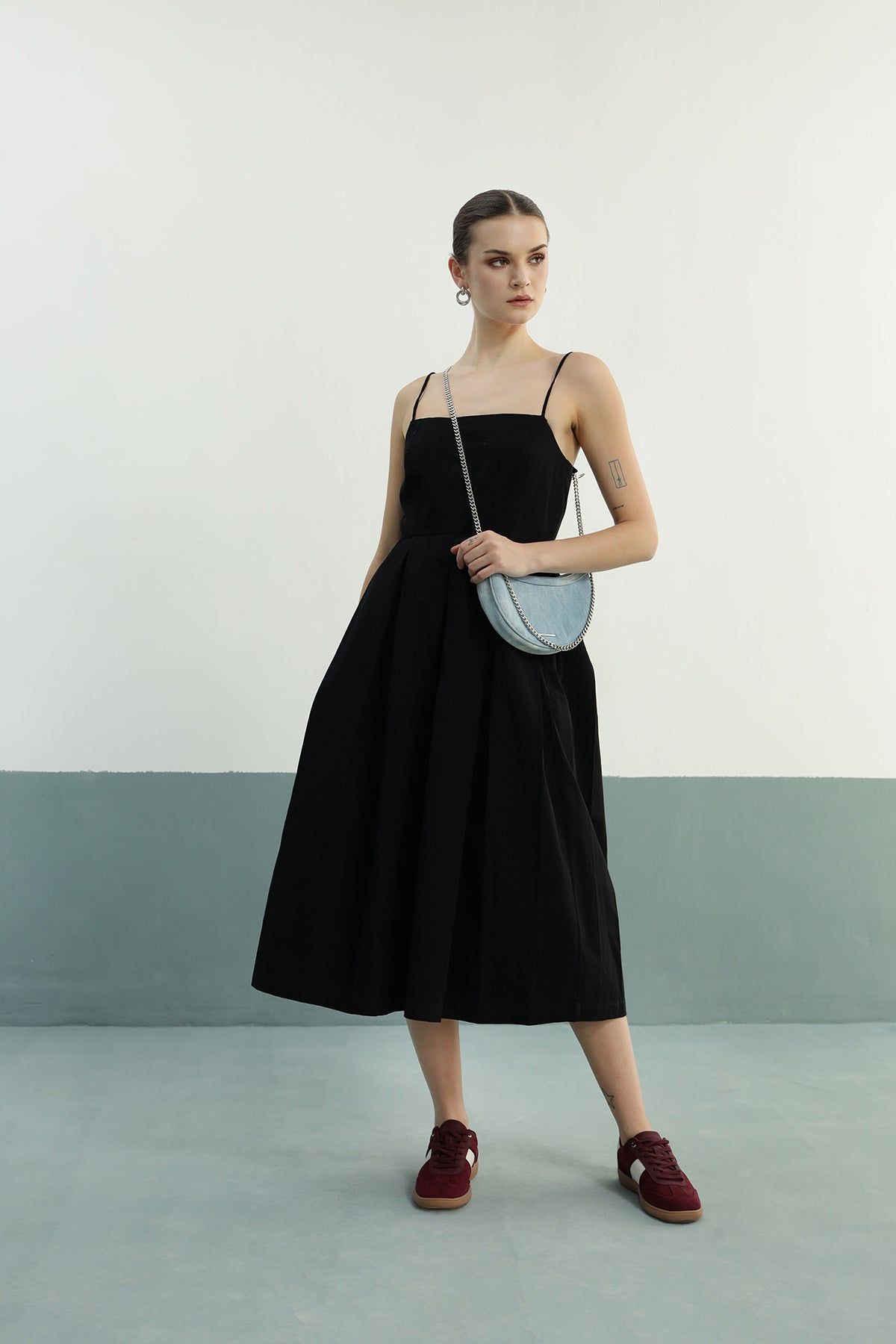 Lucy Dress: Black-XS