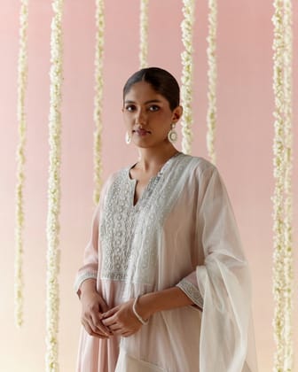 Rosy Pearl Dupatta-Free Size / Rosy Pearl