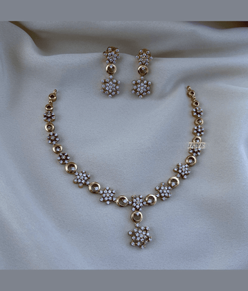 ROFARWORD Gold Brass Necklace Set ( Pack of 1 )