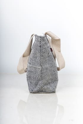 Handcrafted Jute Bag | Eco-Friendly Reusable Shopping Bag. Handcrafted Jute Bag | Eco-Friendly Reusable Shopping Bag.