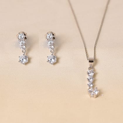 Pihu Pendant Set Without Chain