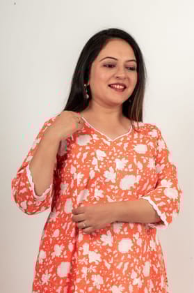 Saanchi Peach Maternity and Nursing Cotton Kurta-S