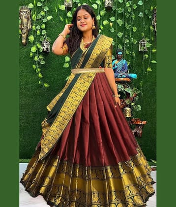 Trijal Fab Green Jacquard Circular Semi Stitched Lehenga