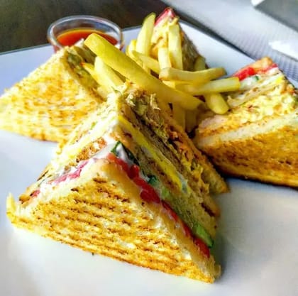 Chicken Club Sandwich(Jumbo 3Layer)