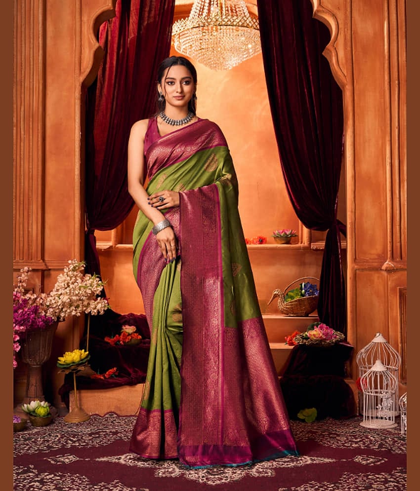 Aadvika Banarasi Silk Printed Saree With Unstitched Blouse Piece ( Green )