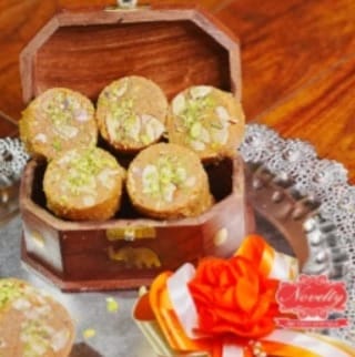 Dry Fruit Besan Pinni