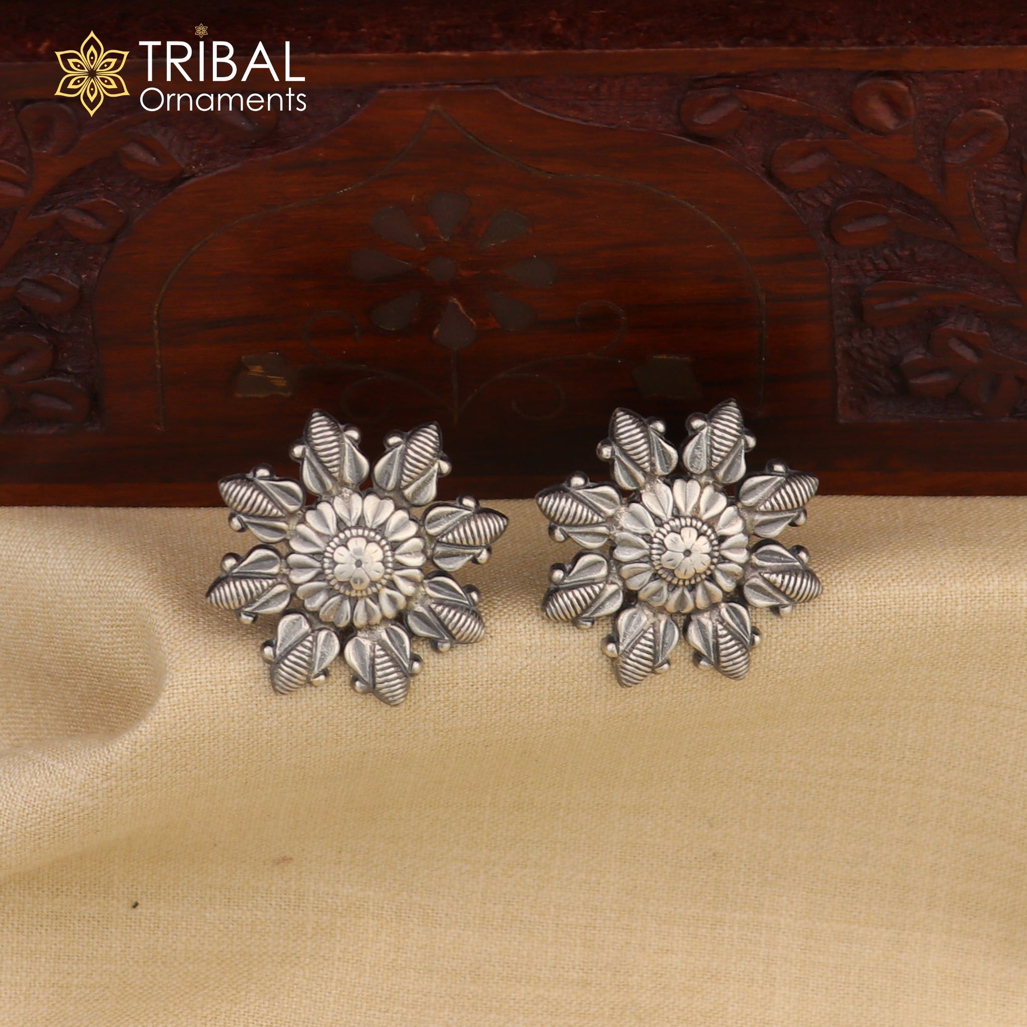 925 sterling silver flower design stylish stud earring s1375