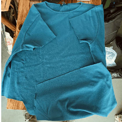 UNEVEN HEM TEE-S / Teal