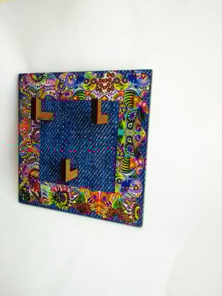 KEY HOLDER - SQUARE BLUE DENIM BASE WITH SUMMER TRAIL ARTWORK FRAME