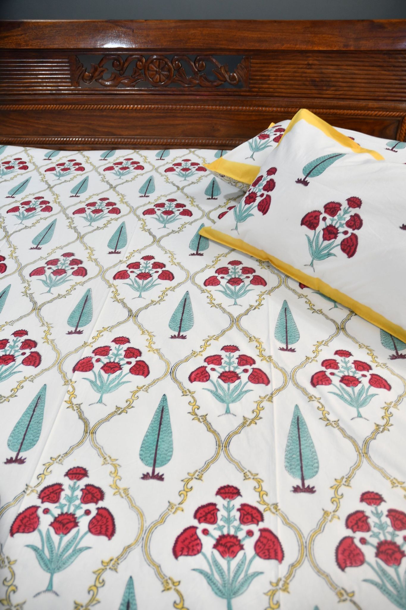 Khushnuma Bedsheet: Jaipur Luxury for Your Bedroom King 90x108 inches