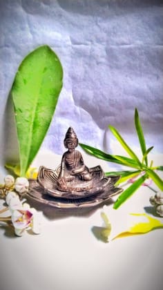 Flower buddha statue insence holder