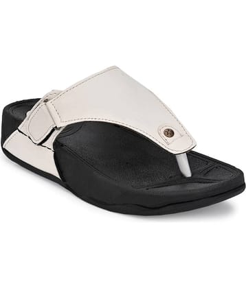 Big Fox White Men's Thong Flip Flop