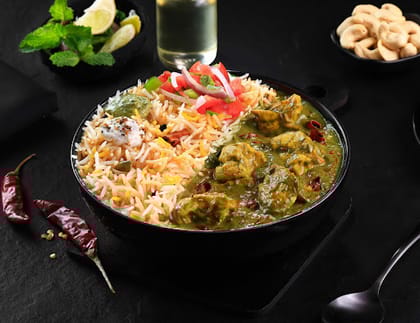 Singh Da Saag Chicken Masala Rice Bowl