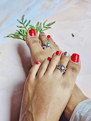 Vintage Stone Jadau Antique Toe Rings