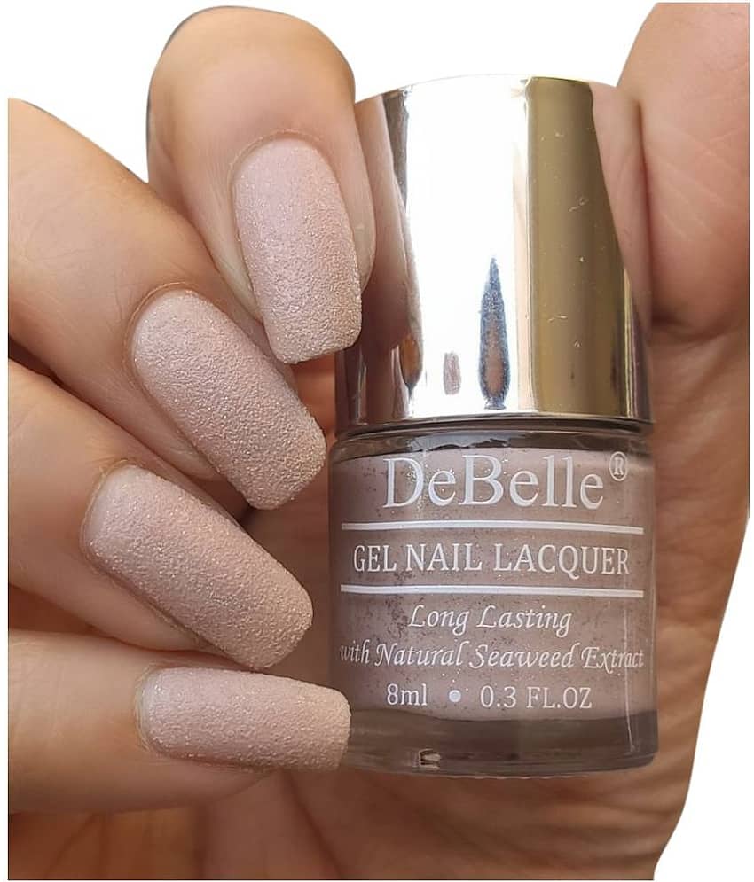 DeBelle Aries Glitter Nail Polish 8 ( Pack of 1 )