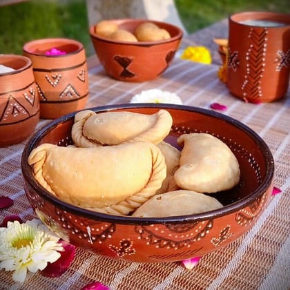 Kutch Painted Pottery Serving Bowl Glazed Large Kutch Painted Pottery Serving Bowl Glazed Large