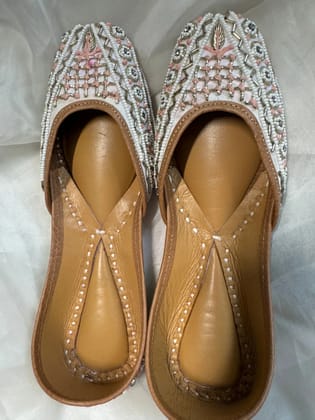 Embellished Hand crafted Mojaris - White-35 / White