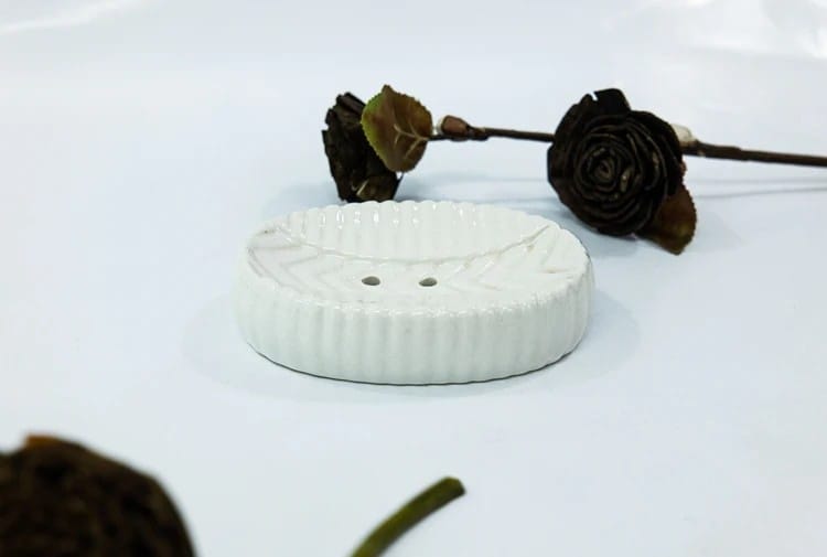 Elegant Ceramic White Soap Dish Tray