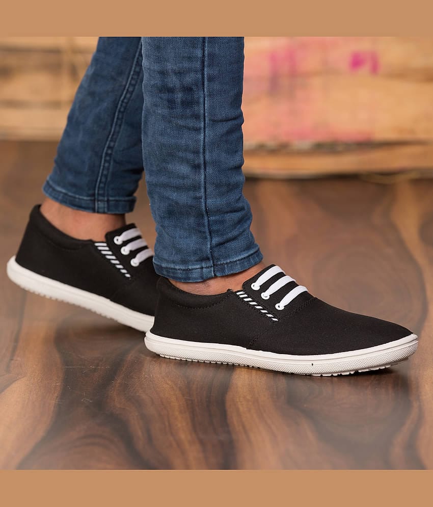 Kzaara Black Casual Shoes