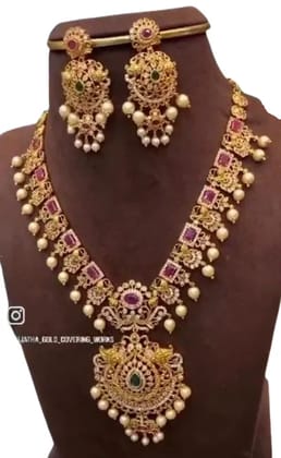 Elegant Gold Plated Ruby and Pearl Necklace Set