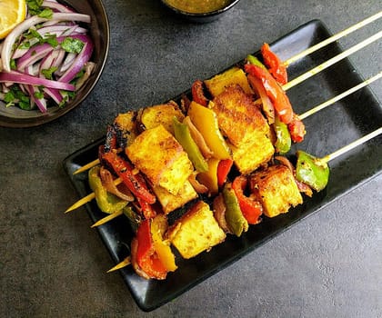 Ragda tawa paneer tikka