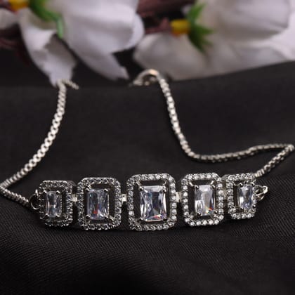 Fine G.Silver Zircon Bracelet.
