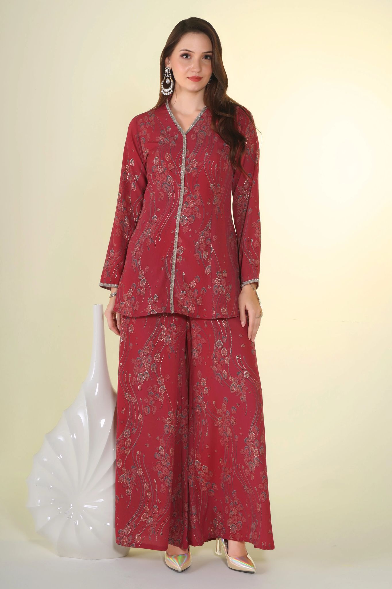 Vibrant Elegance: Pink Printed Kurta with Flared Palazzo and Gold Embroidery-M