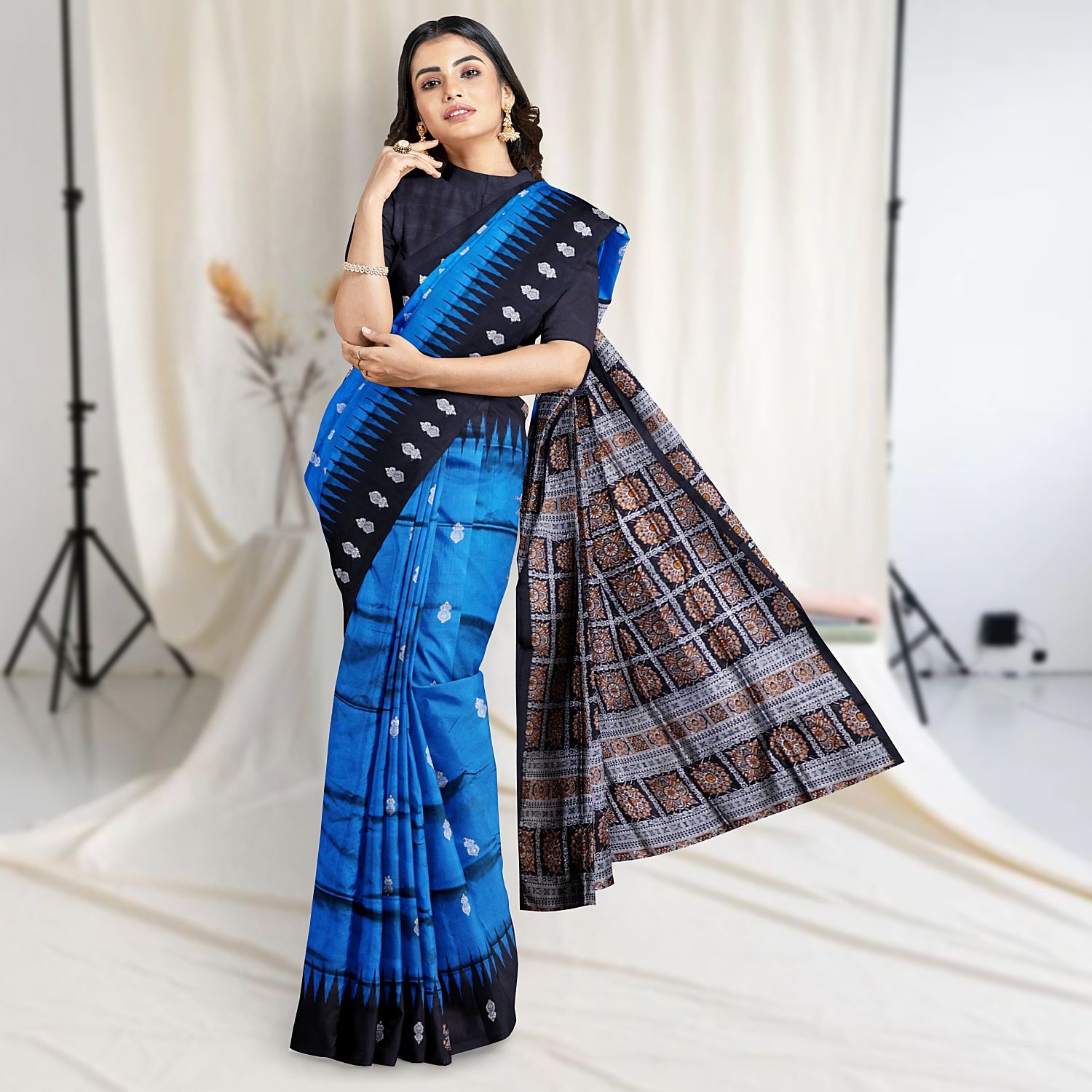 Doll Design Bomkai Silk Saree