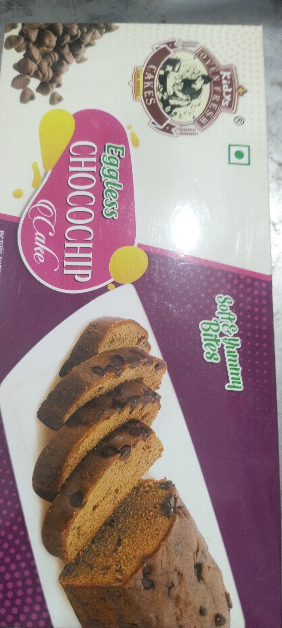 Kidys Oven fresh Eggless Chocochip Cake 