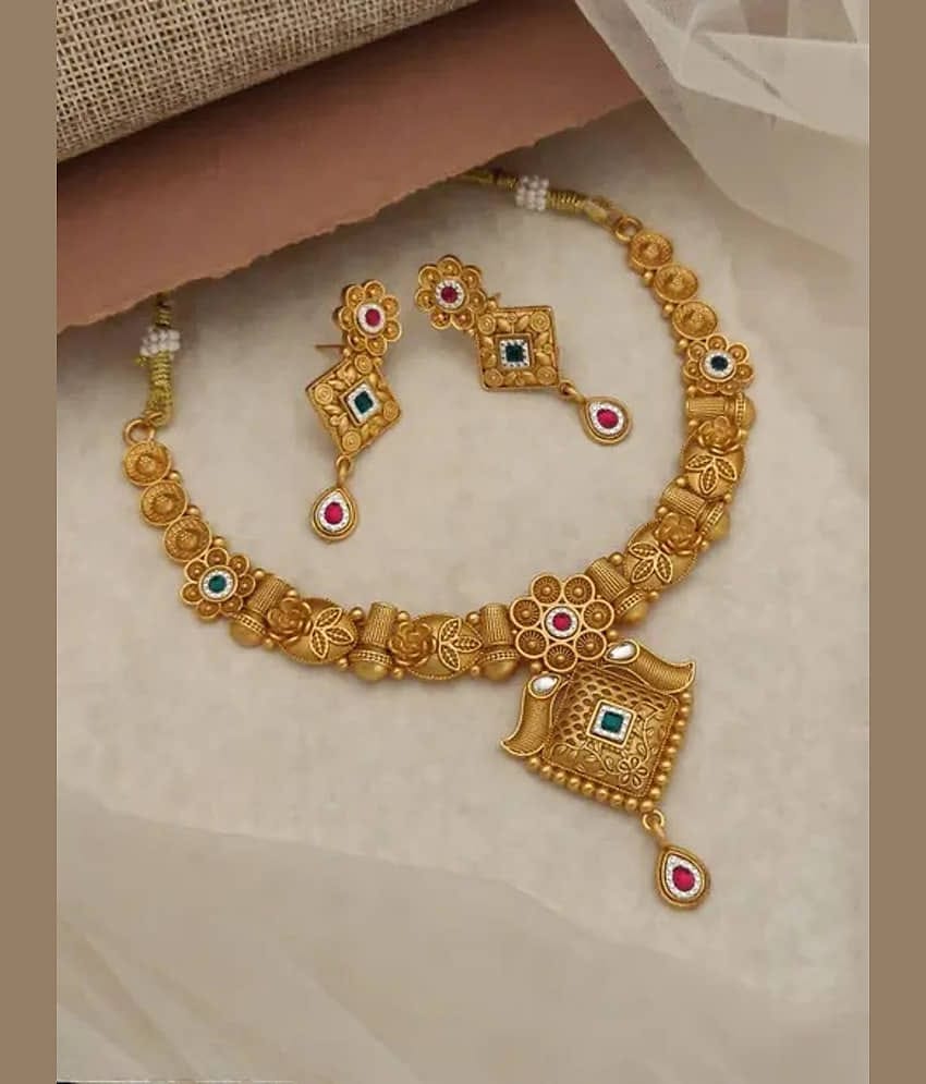 ROFARWORD Gold Brass Necklace Set ( Pack of 1 )