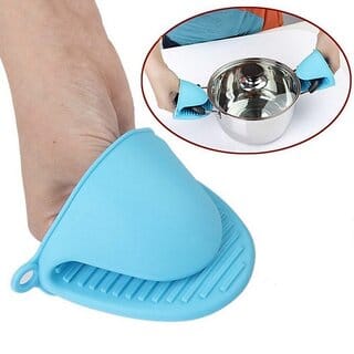 Premium Silicone Oven Mitt Gloves - Extra Heat Resistant Non-Slip Kitchen Gloves for Safe Cooking ,ideal for Home Cooks and Bakers