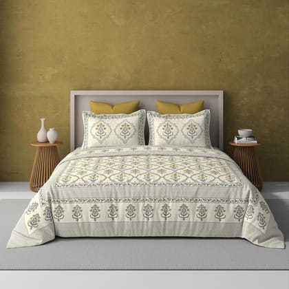 (Rakhi Gift Box – Percale Handblock Printed Super King Cotton Bedsheet, 2 Rakhi & 6 Beaded Coasters