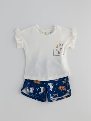 Trendy & Comfy Coordinated Set for Girls-3-6 M
