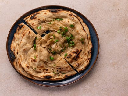 Lachedar Paratha