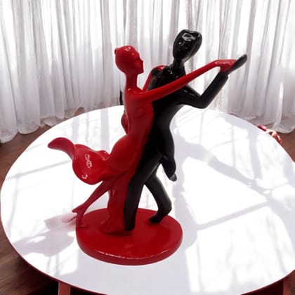 AMS Couple Dancing Statue Romantic Red & Black Figurine | Home Decor for Girlfriend, Boyfriend, Wife, Husband | Proposal, Valentine's Day, Wedding & Anniversary Showpiece � 12.5 cm