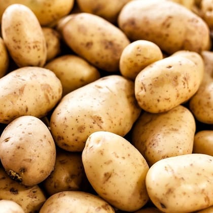 Fresh Potatoes - 1 kg - One kilogram pack of loose potatoes