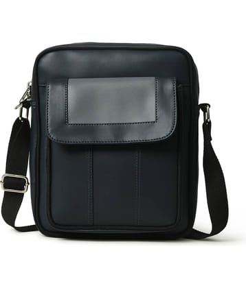 MATRICE - Blue Solid Messenger Bag