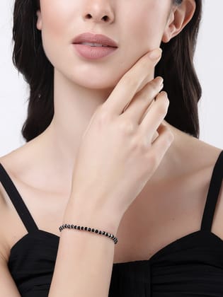 NVR Women Silver-Toned & Black Brass Rhodium-Plated Link Bracelet-Onesize / Black / Brass