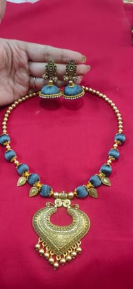 Elegant Pendant Necklace & Earring Set