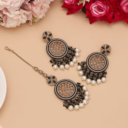 Black Color Pakistani Kundan Earrings With Maang Tikka (KDTE592BLK)-Default Title / black / Alloy with Good Quality Mehendi Gold Plated
