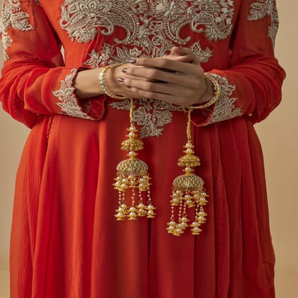 vivinia BY VIDHI MEHRA Gold Plated Womens Pair of Kaleeras (Freesize) - VKL041