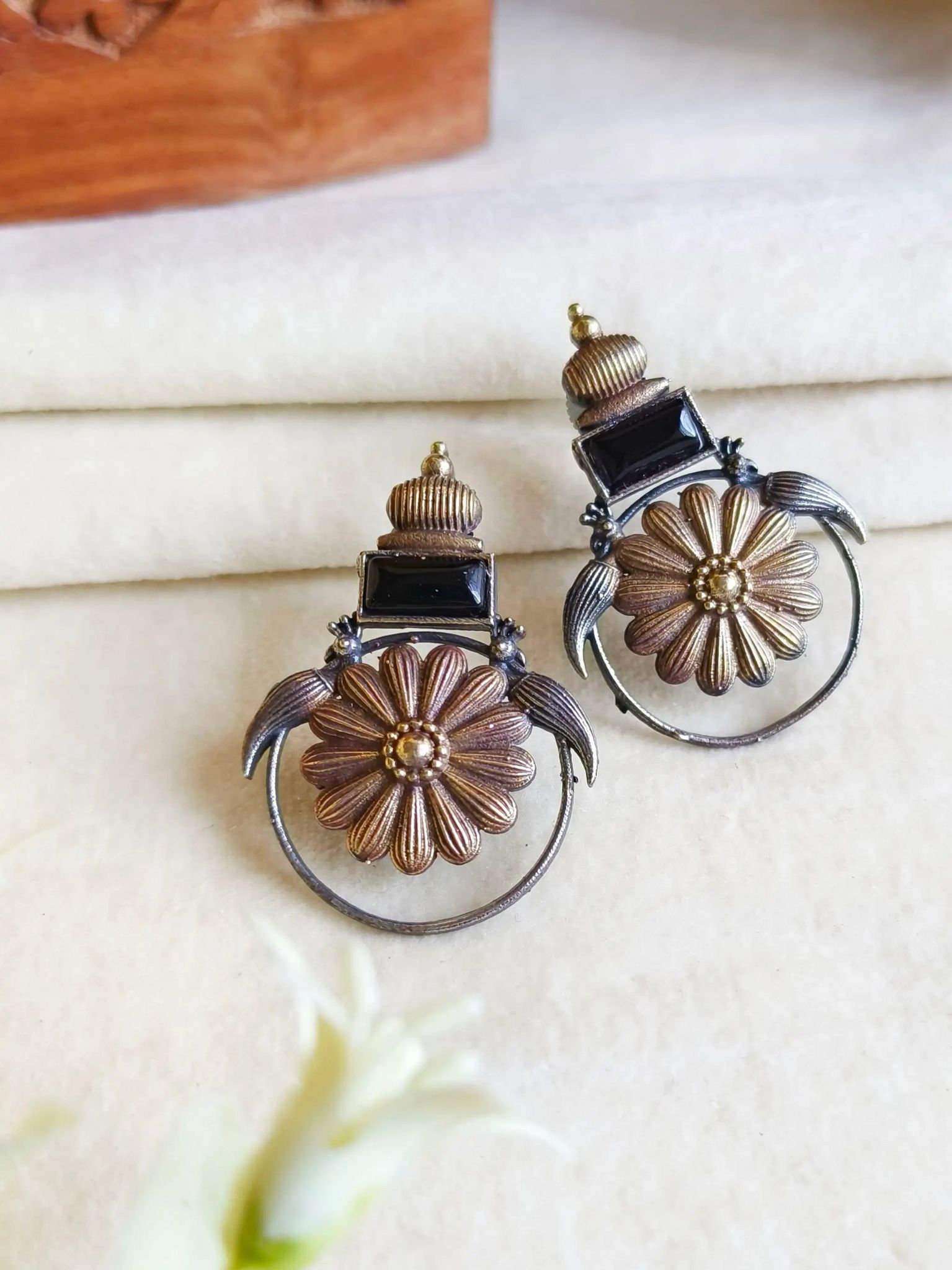 Elegant Dual-Tone Oxidized Monalisa Peacock Stud Earrings | Sarichka-Black