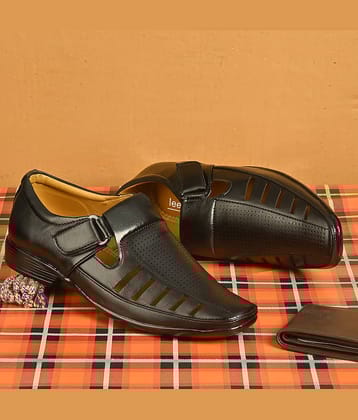 Leeport - Black  Men's Sandals